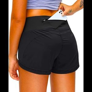 Lululemon running shorts 🖤